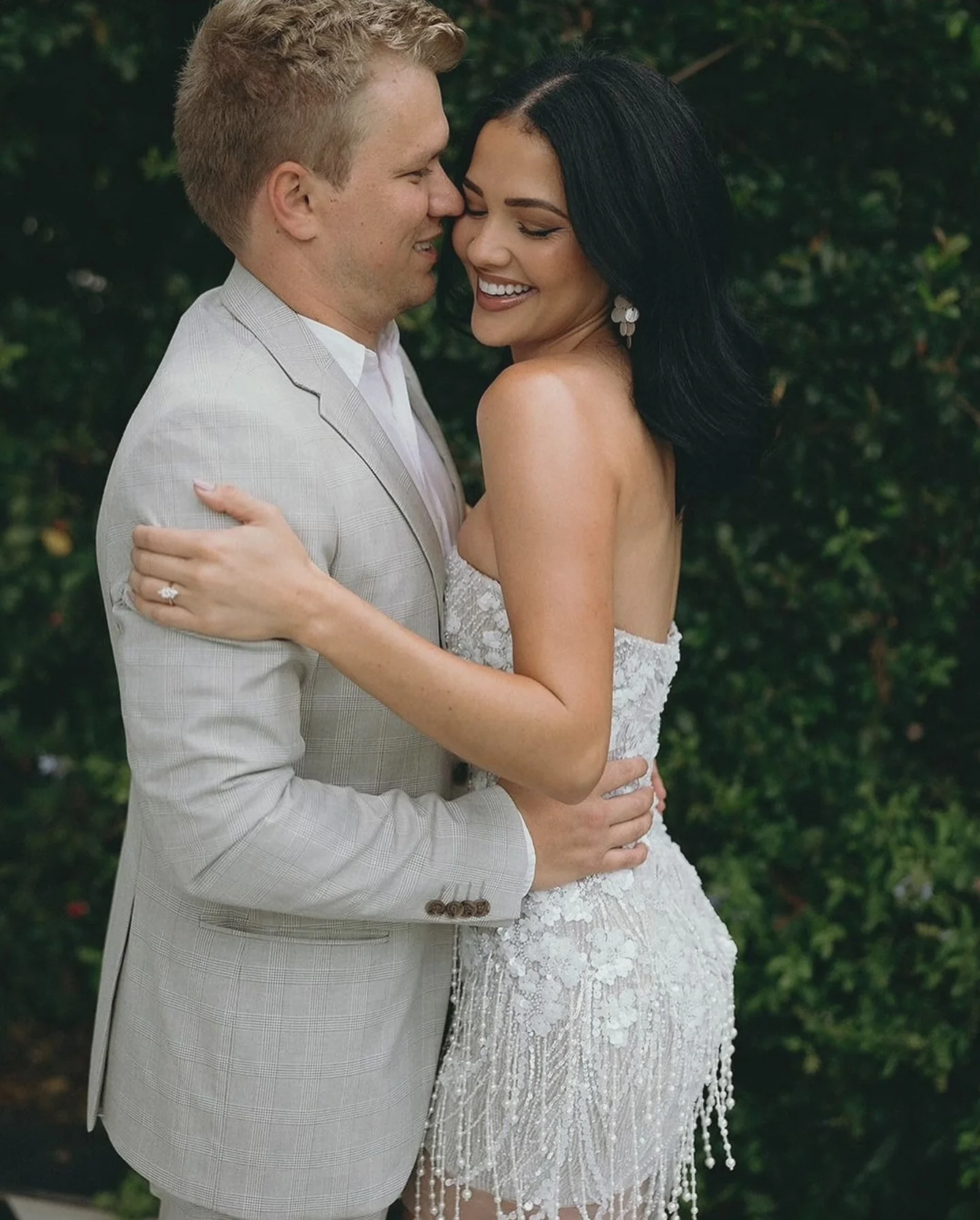 Exquisite A Line Strapless White Sequin Pearl Tulle Short Homecoming Dress Cocktail Dress DP2844