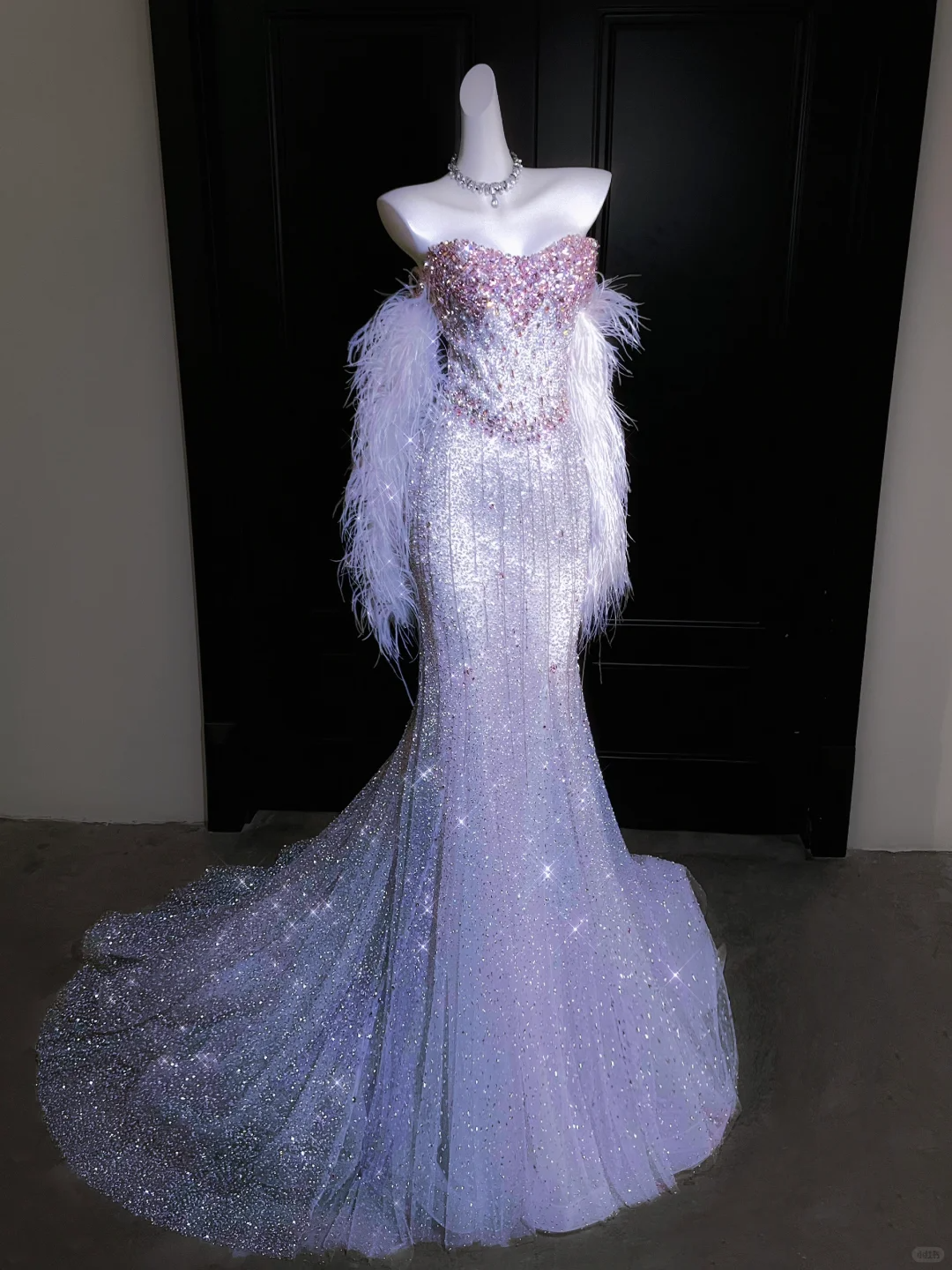Exquisite Beaded Silver Sequin Mermaid Feather Tulle Date Dress Evening Dress Prom Dress DP2902