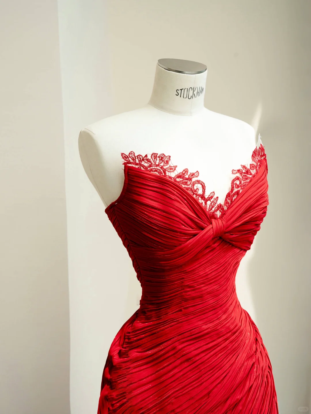 Sexy A Line Sweetheart Neck Red Lace Pleated Tulle Long Party Dress Evening Dress DP2407