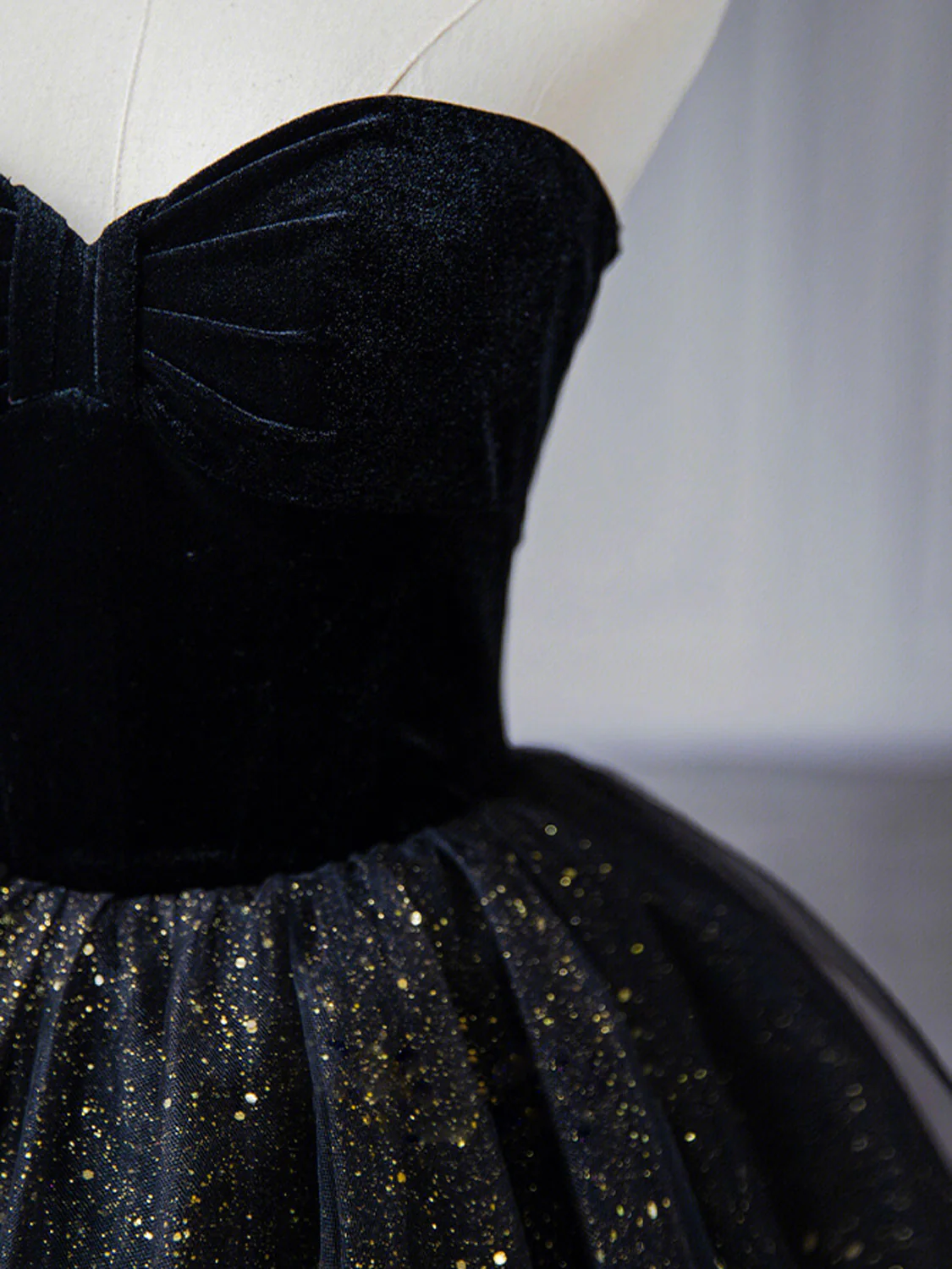 Classic Black Strapless Velvet Tulle Long Prom Dress Sweet 16 Ball Gown Quinceanera Dress DP076