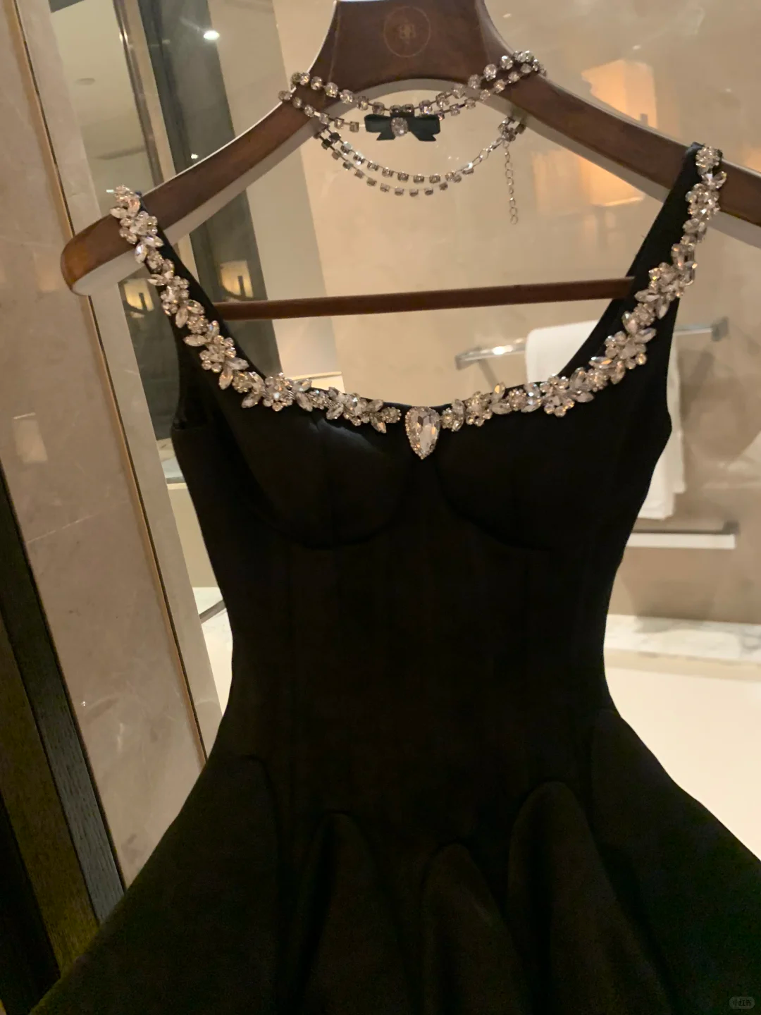 Black A Line Strap Rhinestone Satin Short Prom Dress Homecoming Dress DP5461