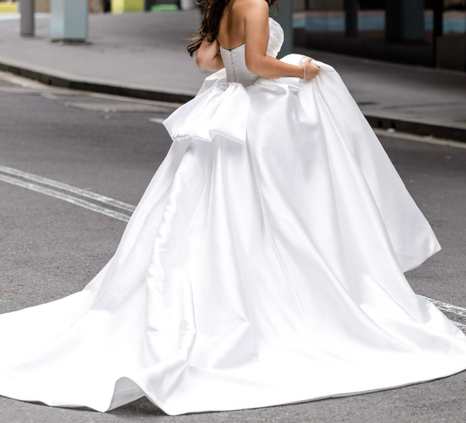 Elegant Ball Gown Sweetheart Neck Satin Long Sweep Wedding Dress with Bow DP1867