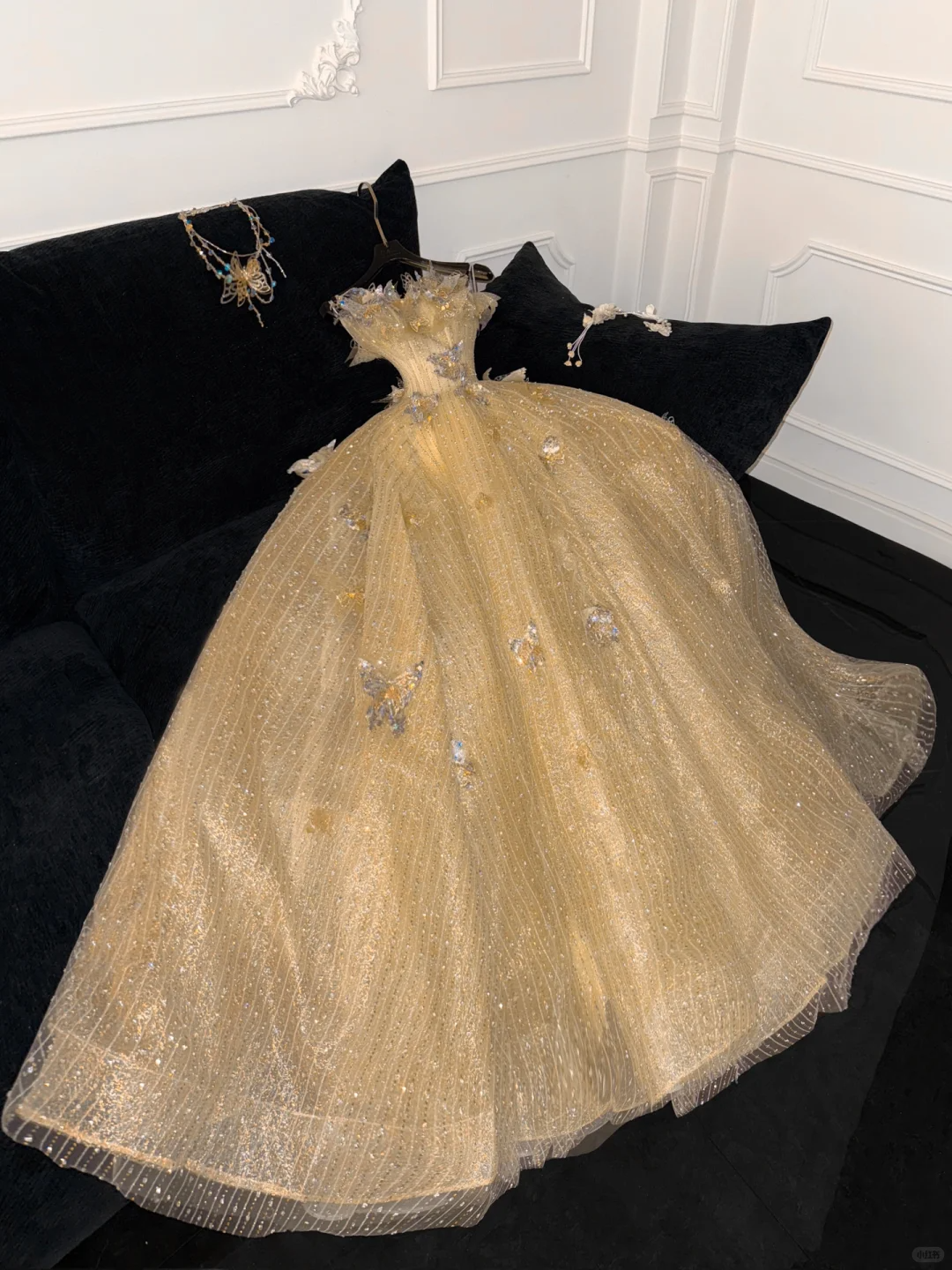 Gorgeous Ball Gown Strapless Golden Butterfly Beaded Sequin Tulle Prom Dress Party Dress DP2560