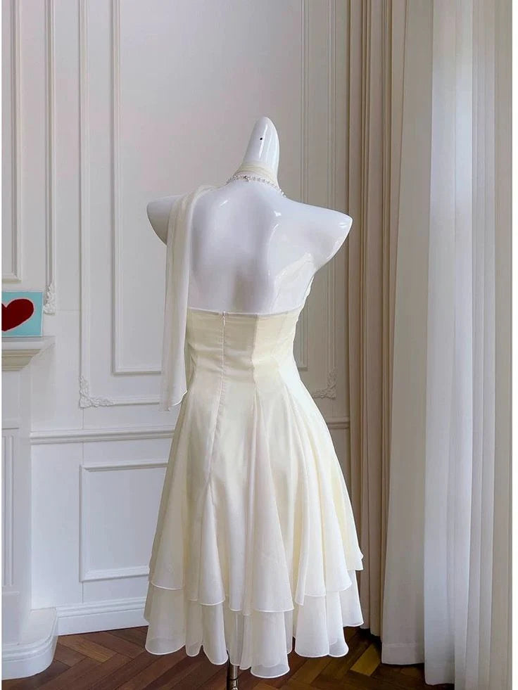 Elegant A Line Halter Ivory Chiffon Short Homecoming Dress Outfits DP1730