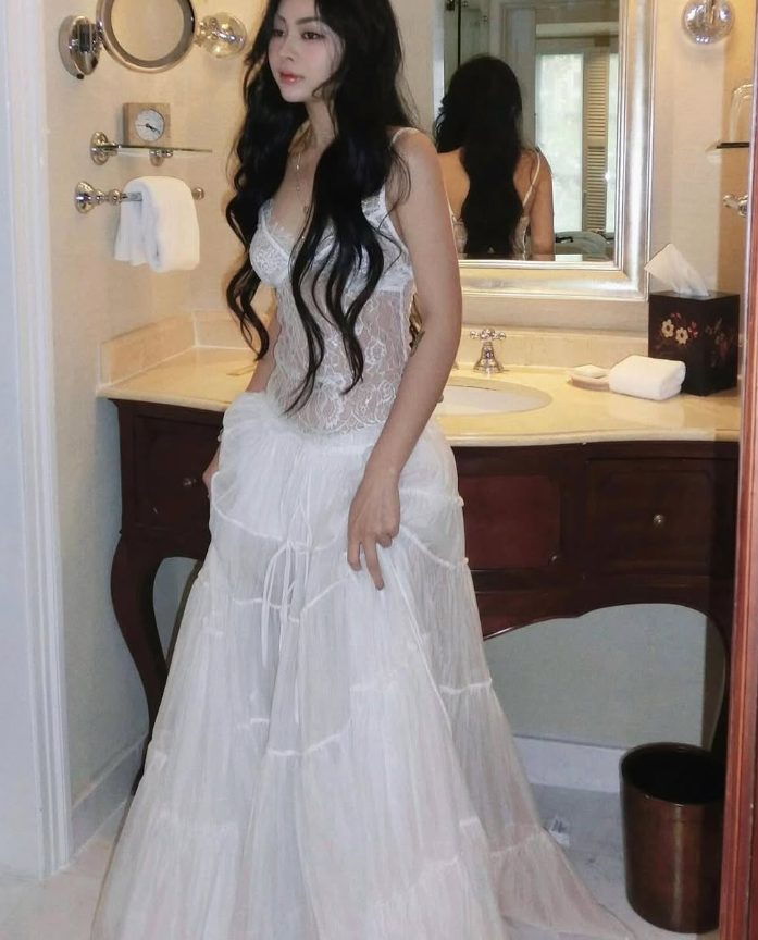 Elegant A Line Spaghetti Strap White Lace Chiffon Prom Dress Evening Dress DP1697