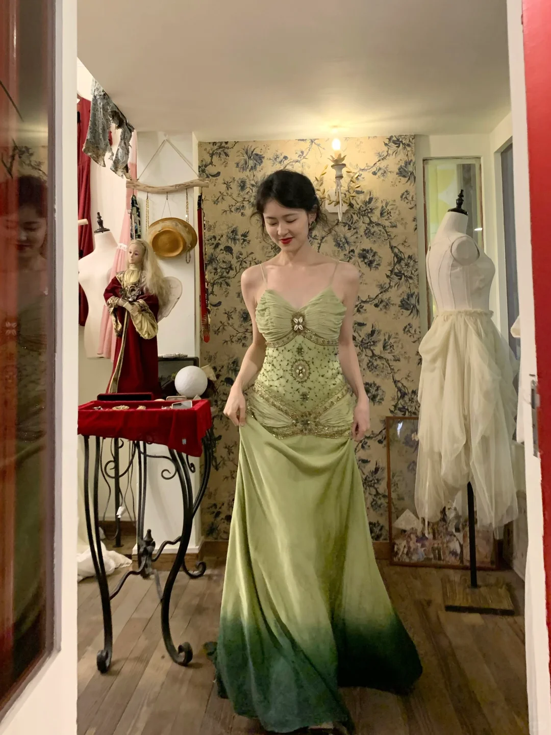Vintage Green Ombre Mermaid Spaghetti Straps Beaded Satin Prom Dress 18th Birthday Dress DP3926