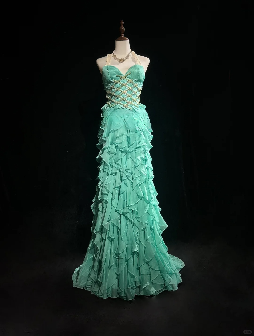Retro A Line Halter Beaded Ruffle Blue Chiffon Prom Dress Party Dress DP2773
