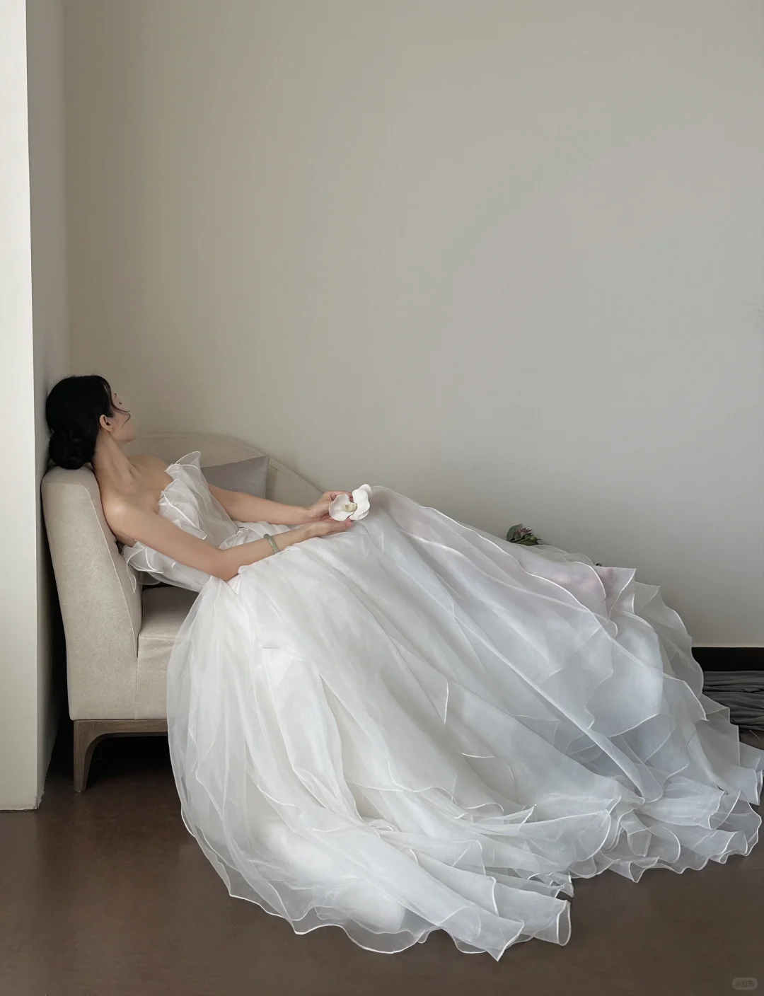 Gentle White Ball Gown Strapless Organza Prom Dress 16th Birthday Dress Wedding Dress DP3474