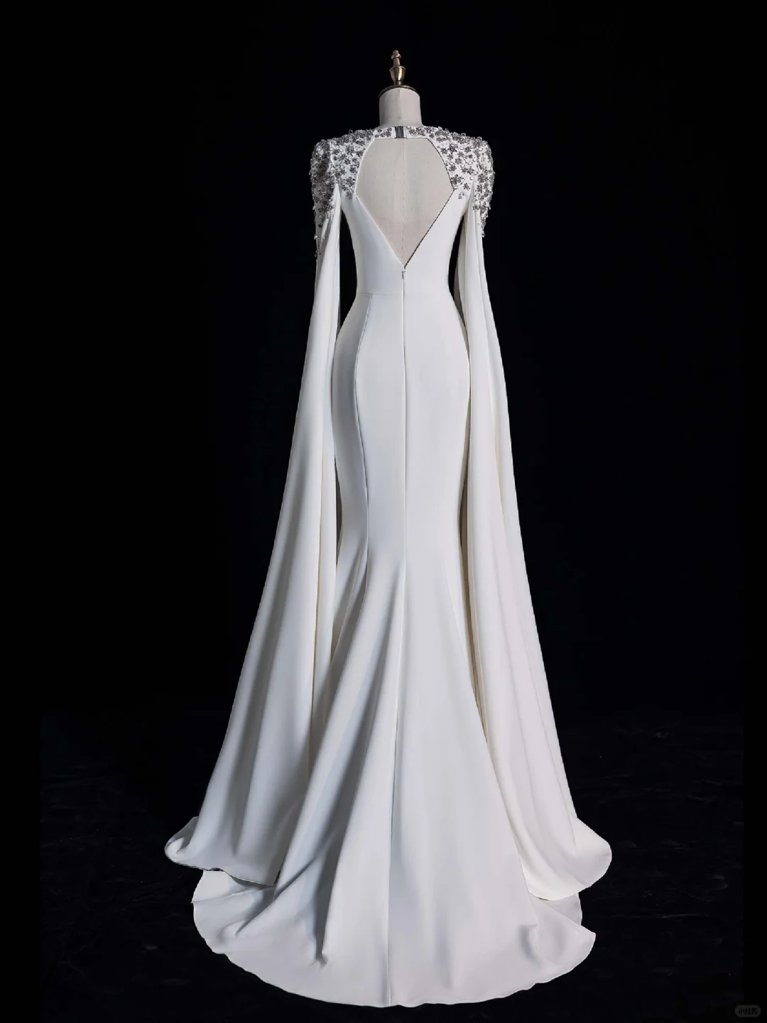 Elegant Mermaid Round Long Sleeve Beaded White Satin Party Dress Evening Dress DP2286