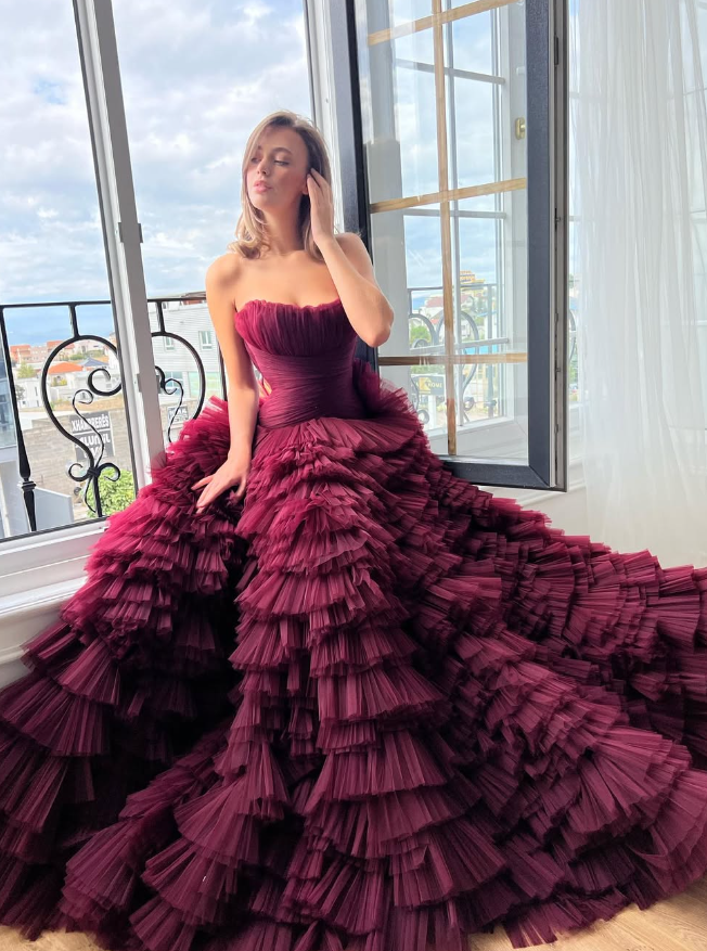 Luxury Ball Gown Strapless Tiered Tulle Long Prom Dress Evening Dress DP1581