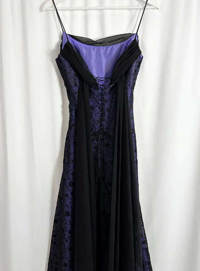 Vintage Exquisite Black Beaded A Line Spaghetti Strap Purple Satin Prom Dress Evening Dress Date Dress DP3037