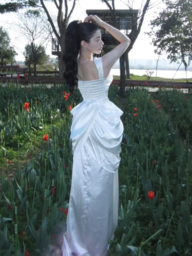 White Sheath Spaghetti Strap Pleated Satin Prom Dresses Outfits DP4198