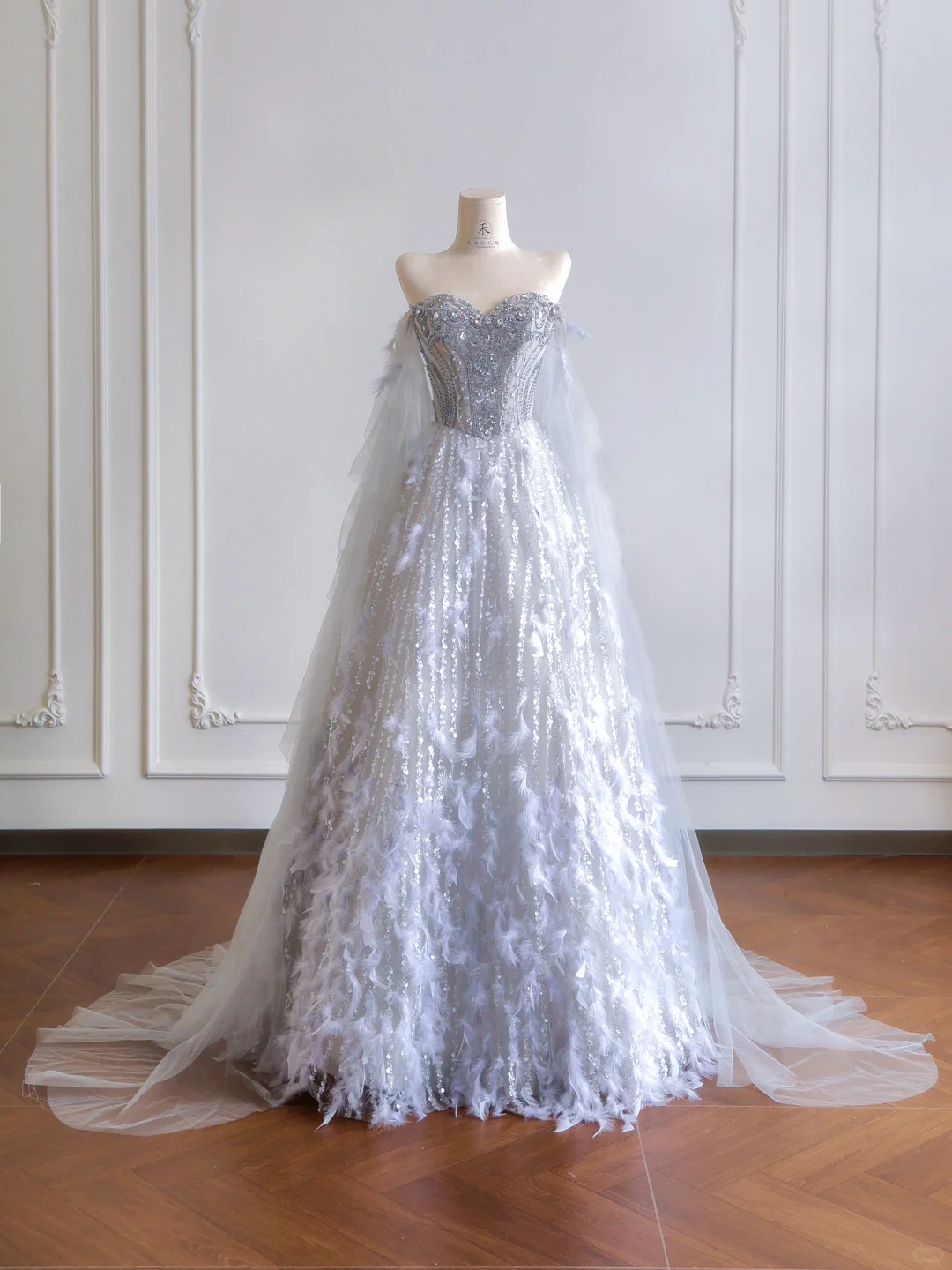 Grey A Line Sweetheart Neck Beaded Sequin Feather Tulle Long Prom Dresses DP4184