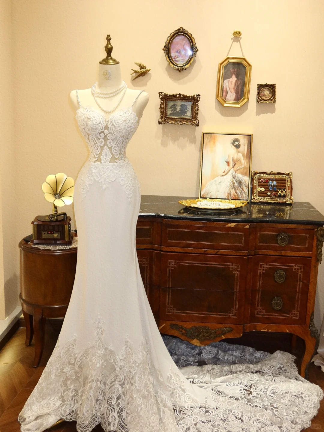 Elegant Mermaid Spaghetti Strap White Lace Satin Long Prom Dress Wedding Dress DP6999