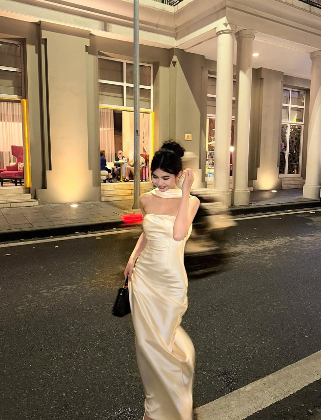 Elegant Sheath Strapless Ivory Satin Long Prom Dress Evening Dress DP4017