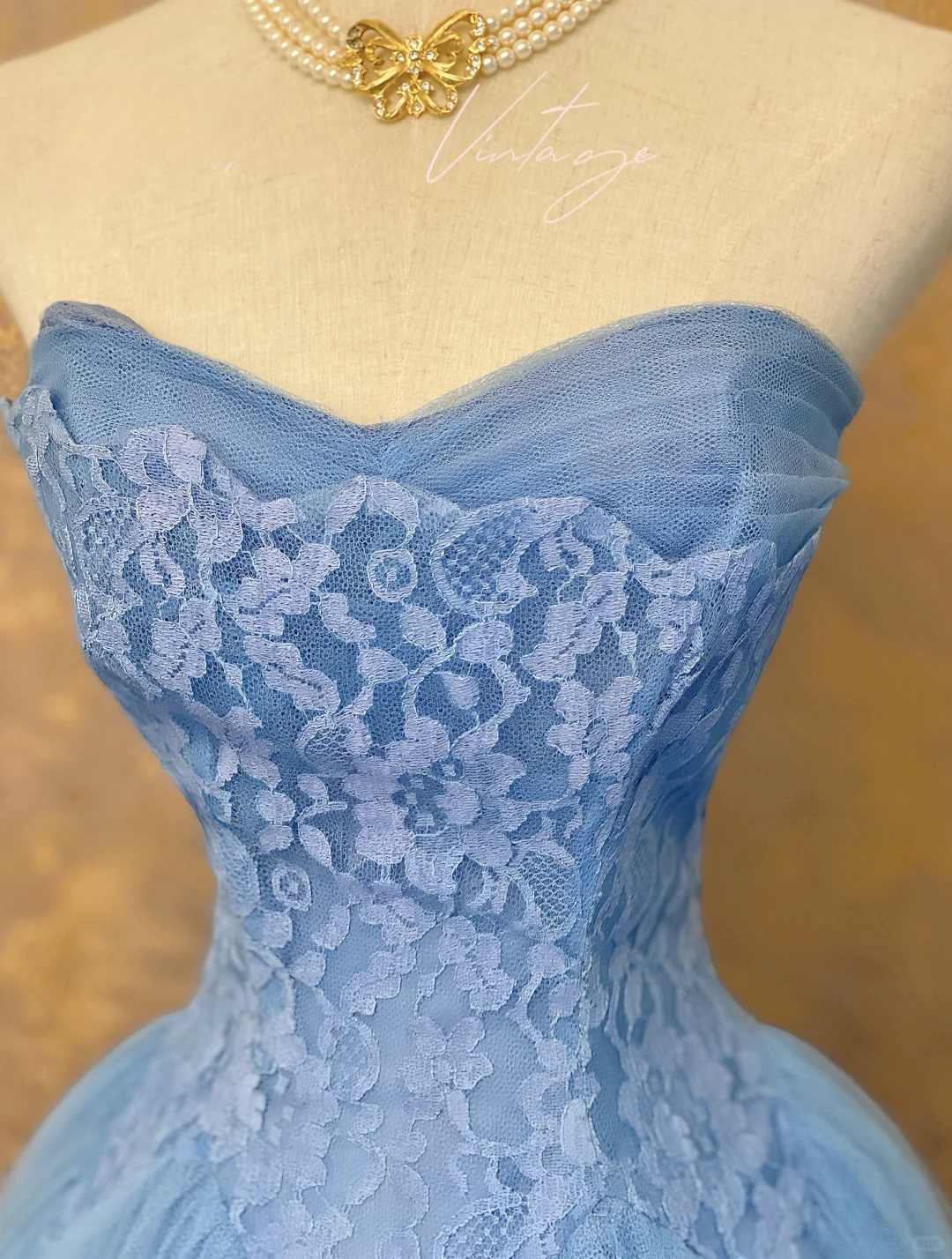 Vintage Blue Ball Gown Sweetheart Neck Lace Tulle Prom Dress Graduation Ball Gown DP4575