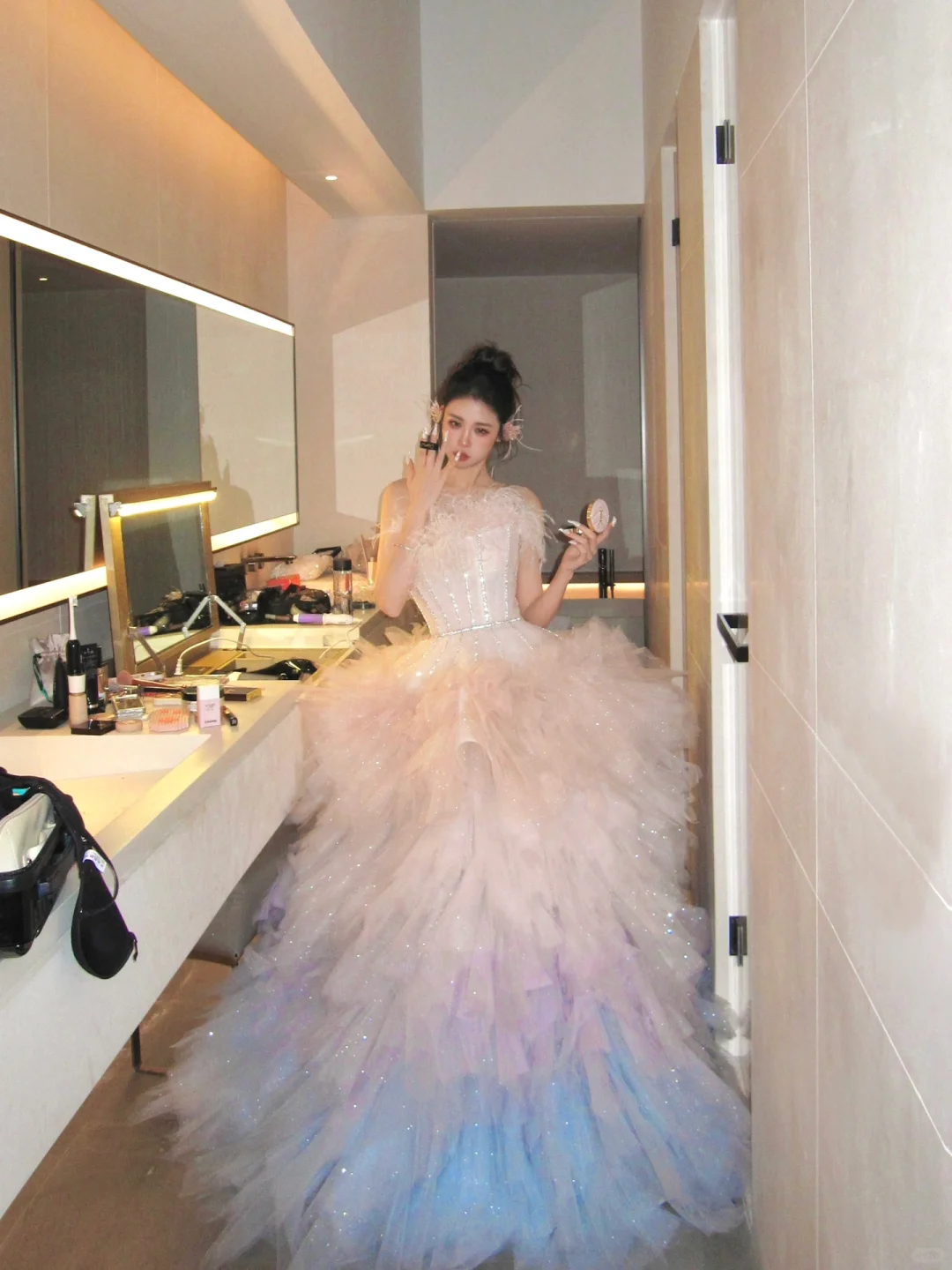 Gorgeous Ball Gown Strapless Feather Layered Tulle Long Party Dress Evening Dress DP2545