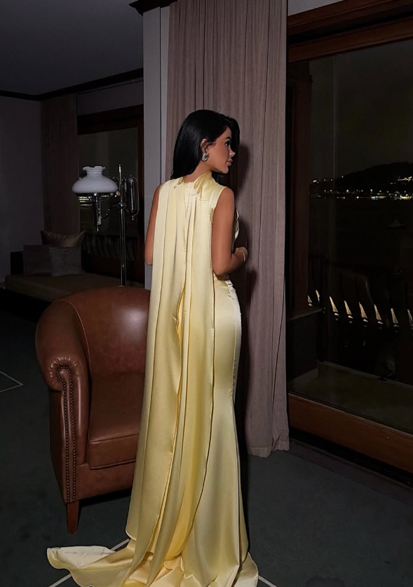 High-class Yellow Mermaid Satin Long Prom Dress Evening Dress DP8176