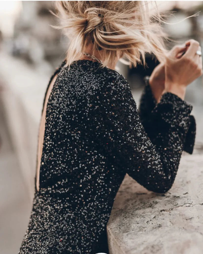 Black Sheath Long Sleeve Sequin Short Open Back Homecoming Dress Outfits DP1523