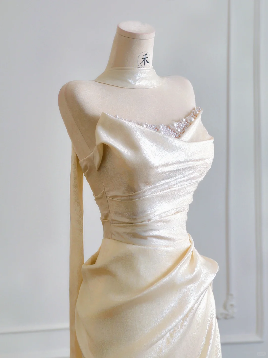Light Champagne Mermaid Strapless Sequin Satin Long Prom Dresses DP4189