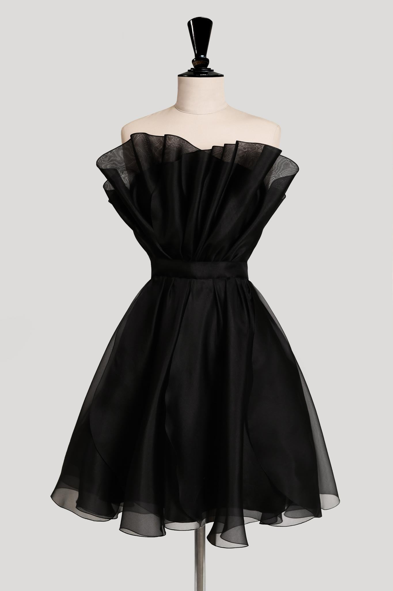 Unique Strapless Ruched Short Homecoming Party Dress DP468