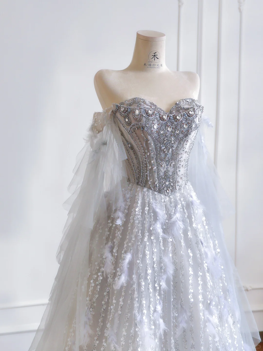 Grey A Line Sweetheart Neck Beaded Sequin Feather Tulle Long Prom Dresses DP4184