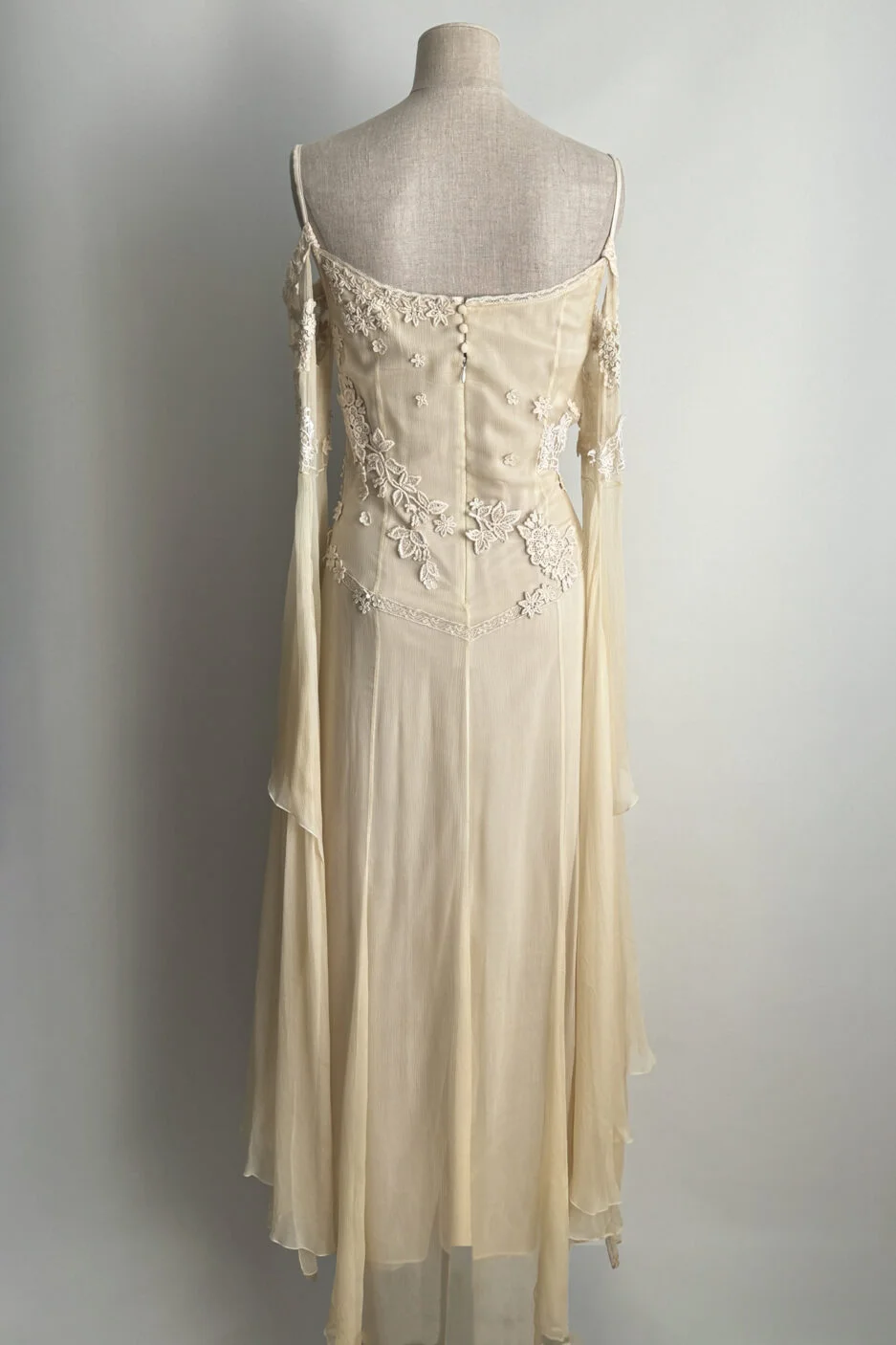 Pretty A Line Long Sleeve Ivory Appliques Lace Chiffon Prom Dress Party Dress DP4784
