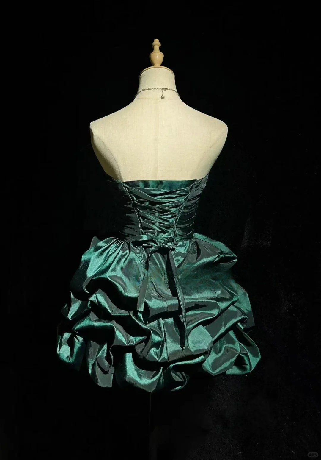 Hunter Green A Line Sweetheart Neck Pleated Satin Short Homecoming Dress DP2763