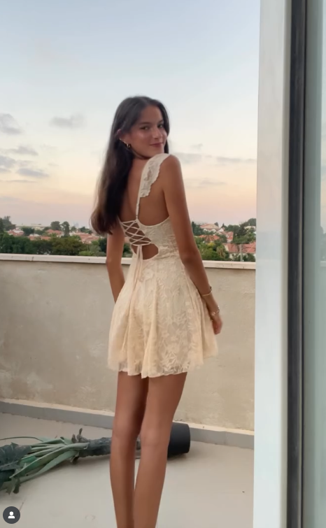Light Apricot A Line Straps Lace Short Homecoming Dress Outfits DP4032