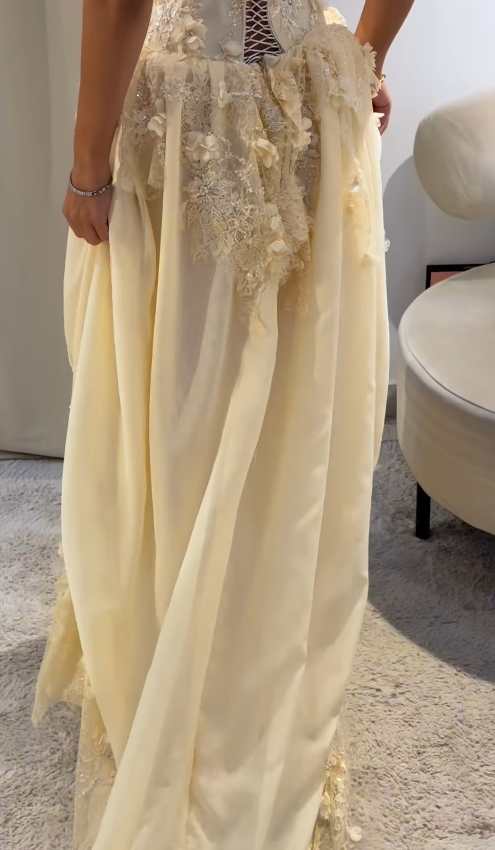 Elegant A Line Sweetheart Neck Beaded Lace Light Yellow Chiffon Dresses DP4178