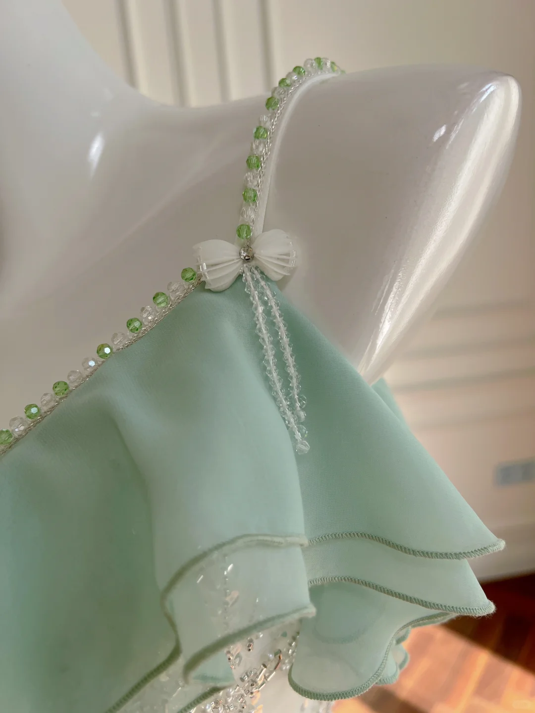 Stunning Mermaid Spaghetti Strap Beaded Ruffle Green White Chiffon Prom Dress Evening Dress DP2491