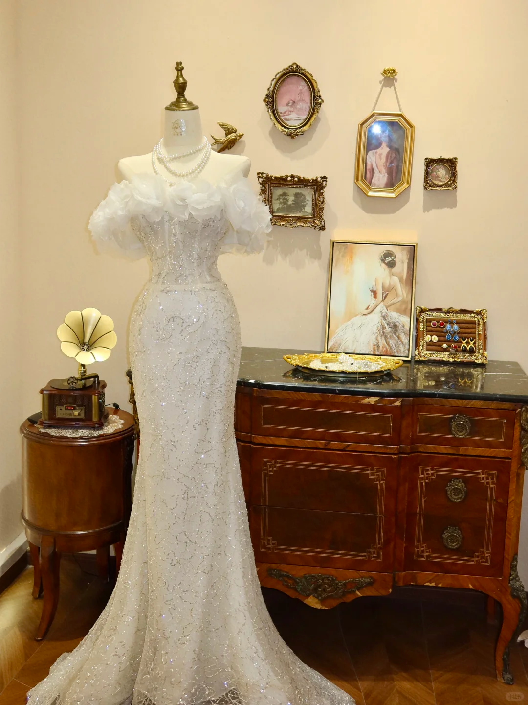 Elegant Mermaid Off the Shoulder Sequin White Tulle Long Prom Dress Wedding Dress DP7000