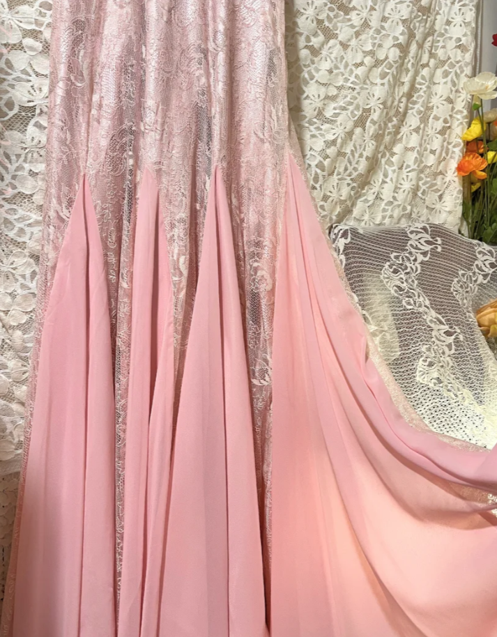 Gentle Mermaid V Neck Light Pink Lace Chiffon Long Prom Dress Wedding Guest Dress DP4274