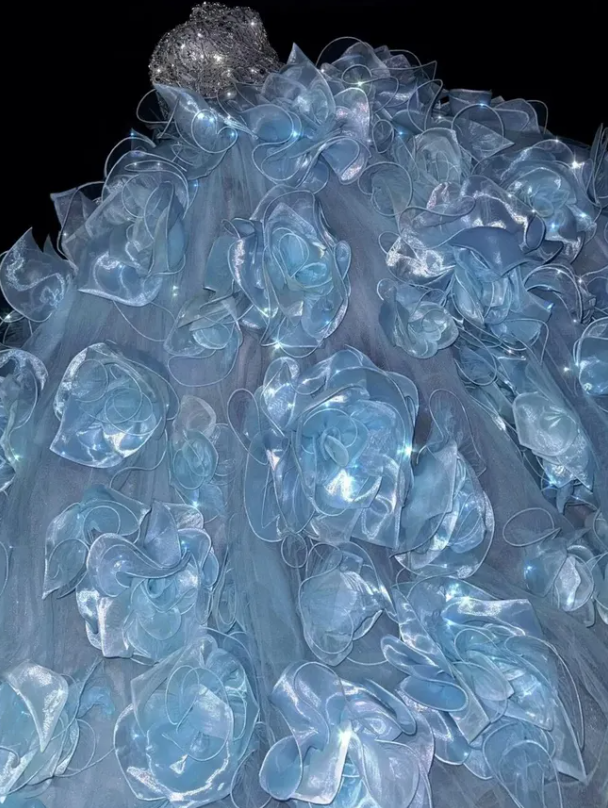 Exquisite Rhinestone Ball Gown Strapless Ruffle Blue Organza Prom Dress Quinceanera Dress DP6604