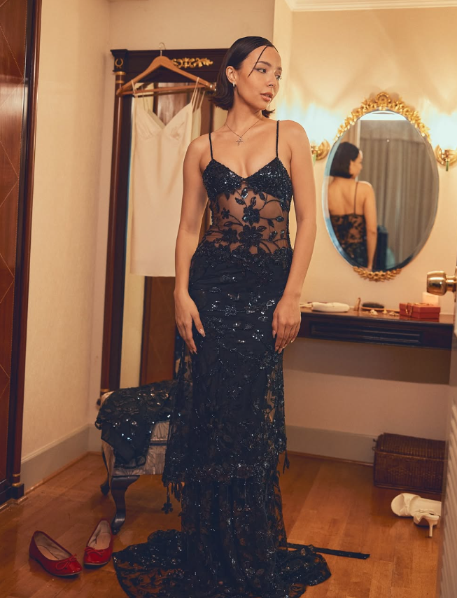 Exquisite Black Floral Beaded Sequin Tulle Long Evening Gown Prom Gown DP2919