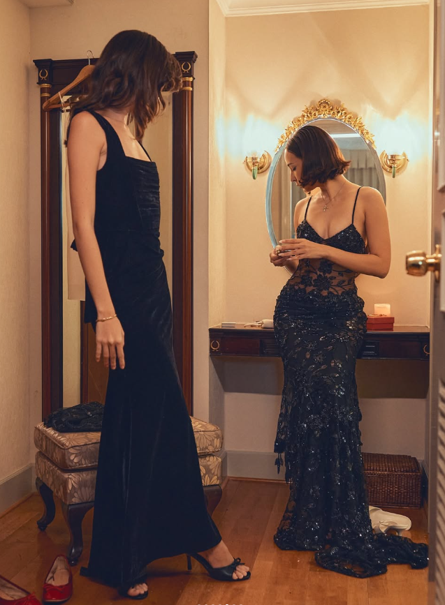 Exquisite Black Floral Beaded Sequin Tulle Long Evening Gown Prom Gown DP2919