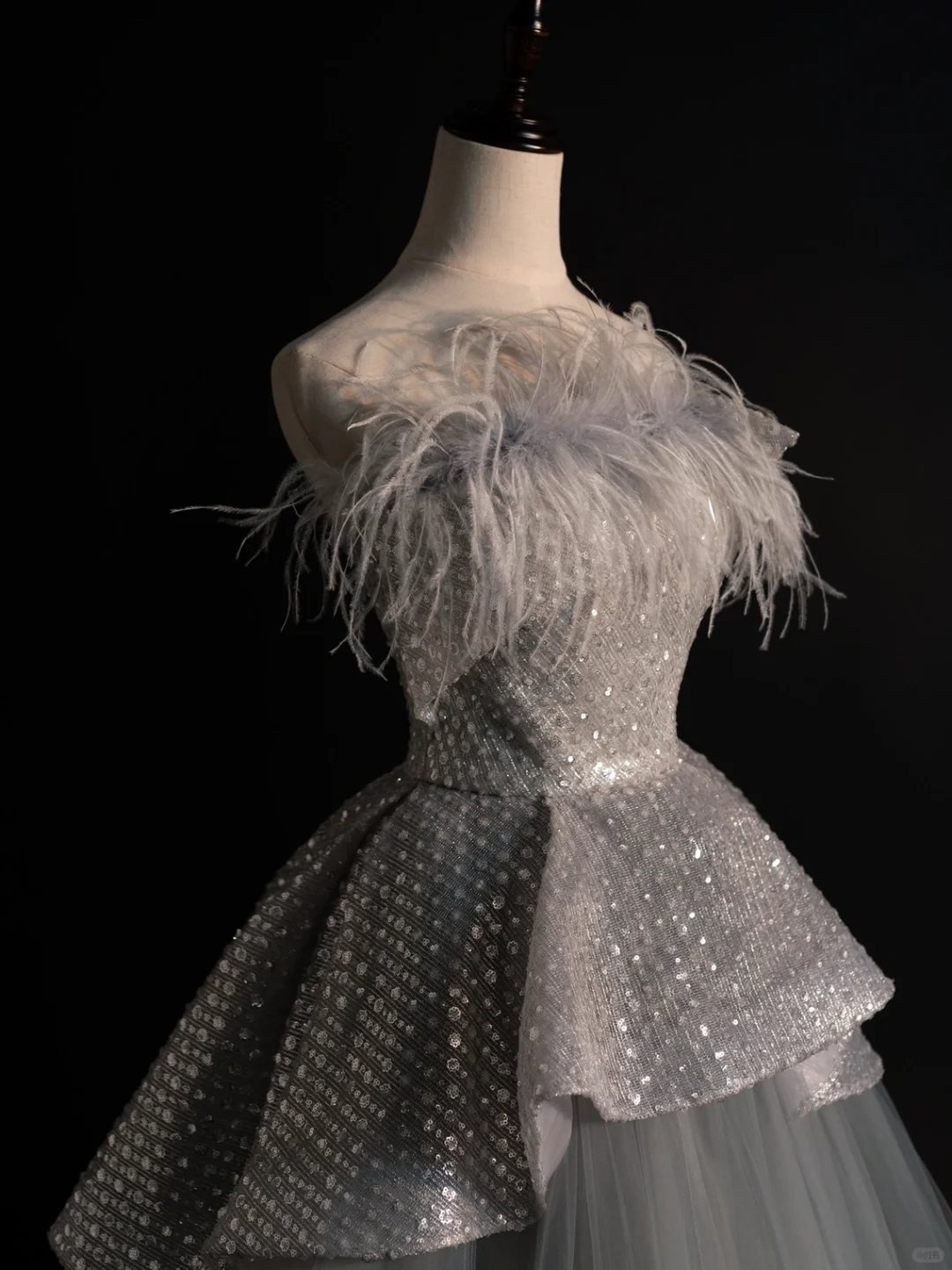 Elegant A Line Strapless Grey Feather Sequin Tulle Prom Dress Evening Dress DP2187