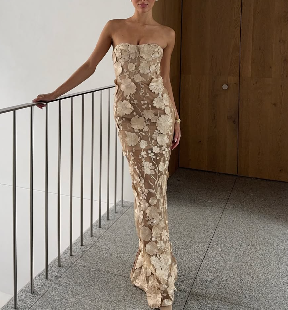 Brown Sheath Sweetheart Neck Appliques Satin Long Prom Dress Evening Dress DP1484