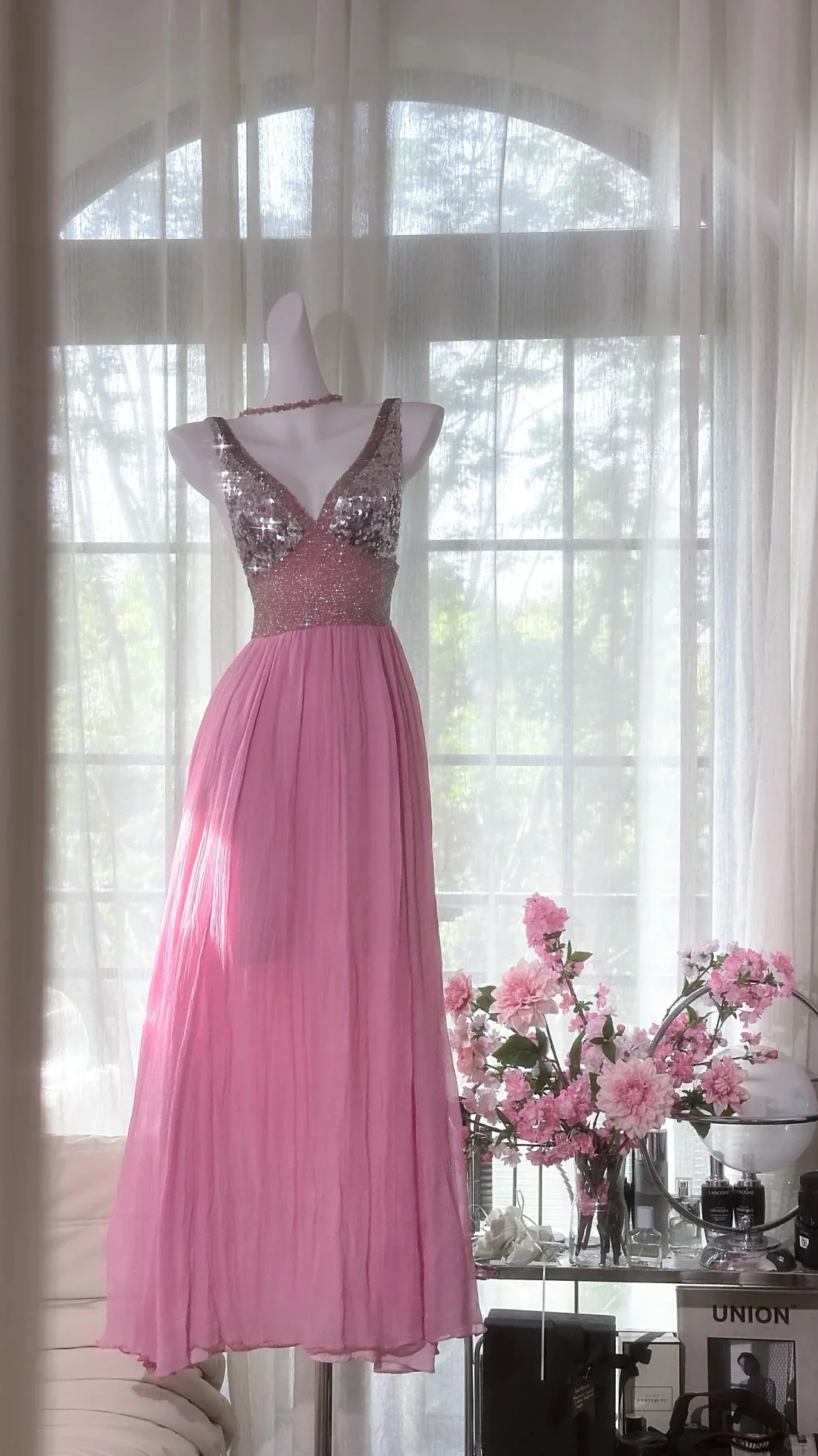 Shiny Pink Beaded Silver Sequin V Neck Chiffon Date Dress Evening Dress Wedding Guest Dress DP2912