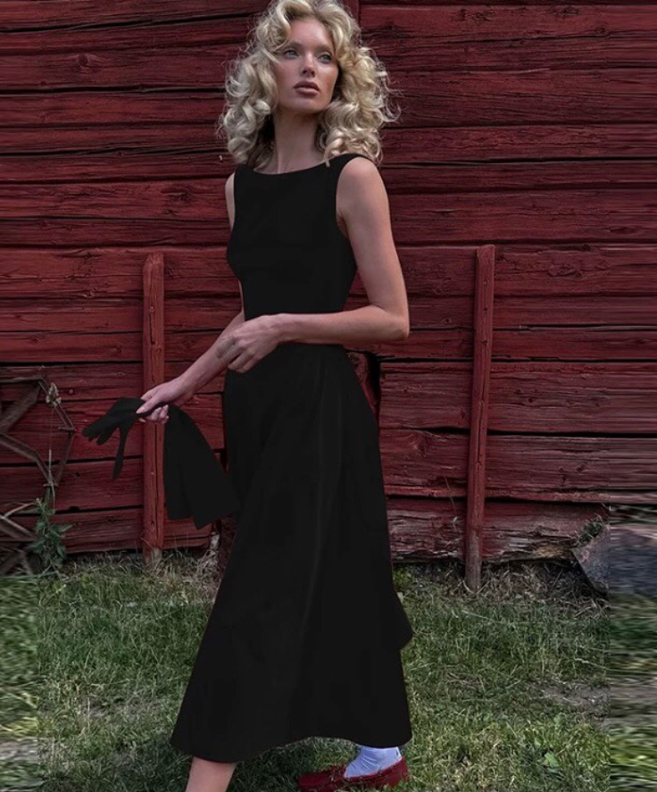 Cute Red A Line Round Neck Satin Open Back Prom Dress Outfits DP4252