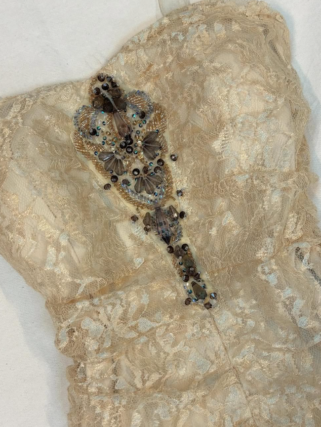 Vintage A Line Sweetheart Neck Beaded Lace Prom Dress Evening Dress DP1646