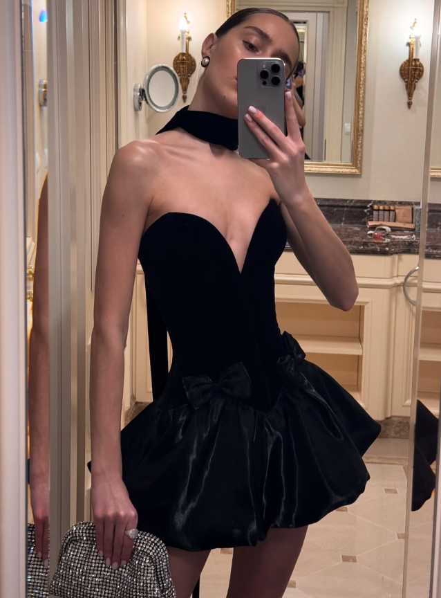 Sexy Black Bow Sweetheart Neck Satin Short Party Dress Homecoming Dress Cocktail Dress DP3006