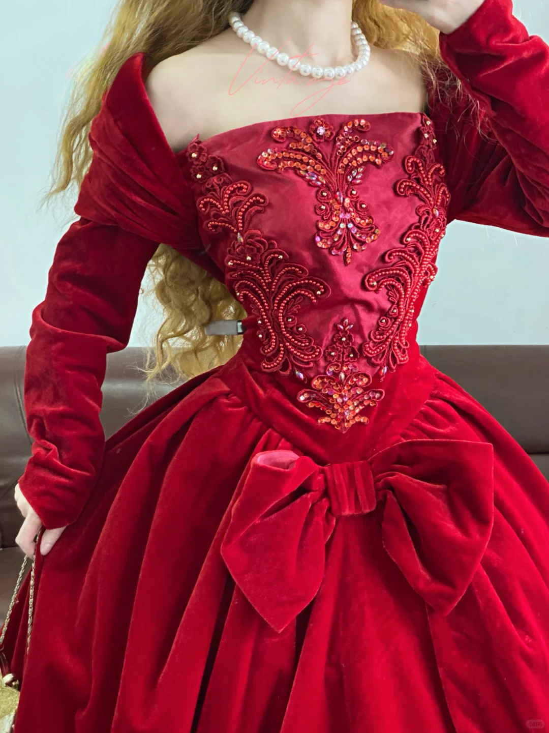 Vintage Red Ball Gown Long Sleeve Beaded Velvet Prom Dress Graduation Ball Gown DP4571