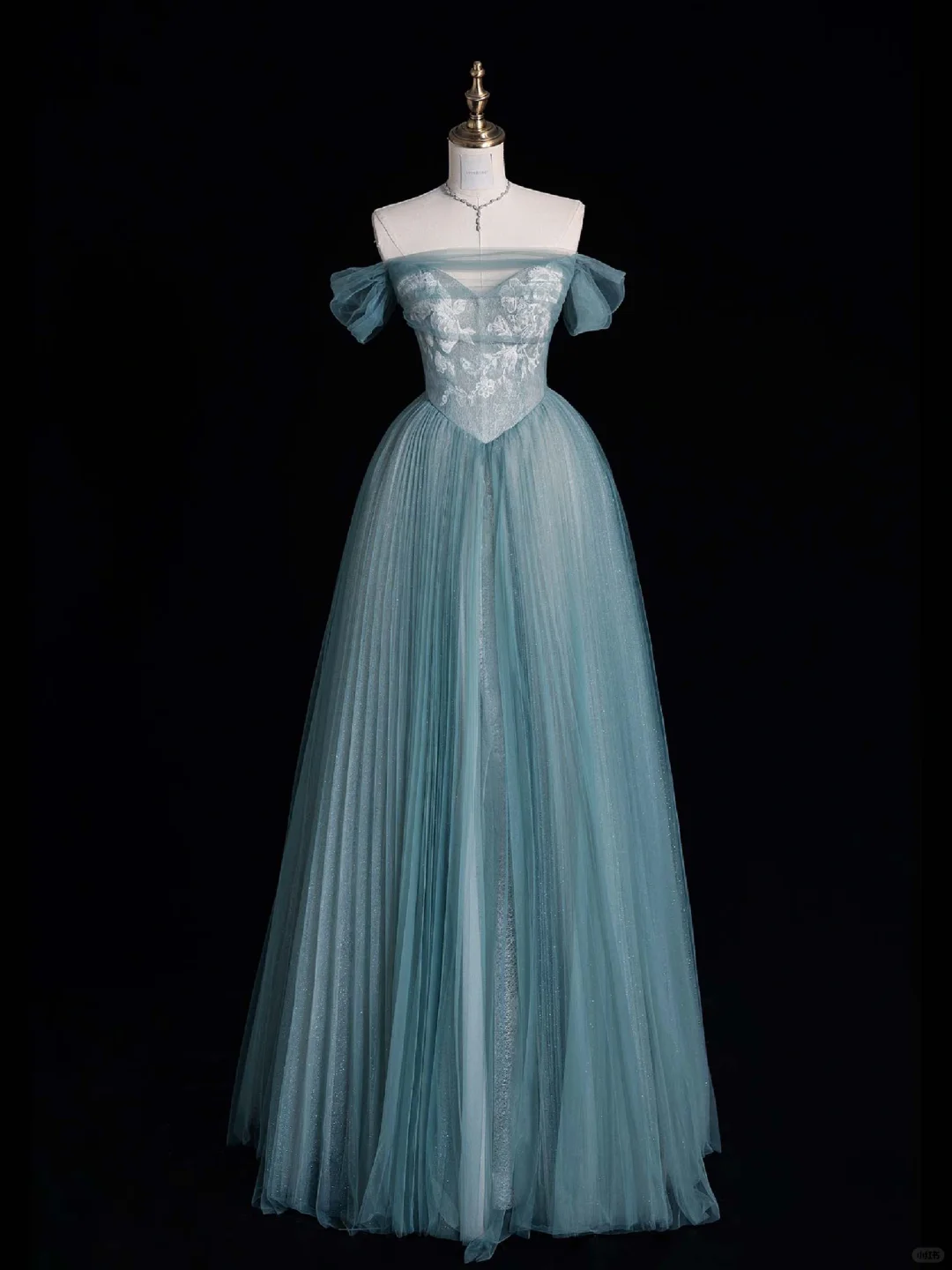 Pretty A Line Off the Shoulder Appliques Tulle Prom Dress Evening Dress DP2189