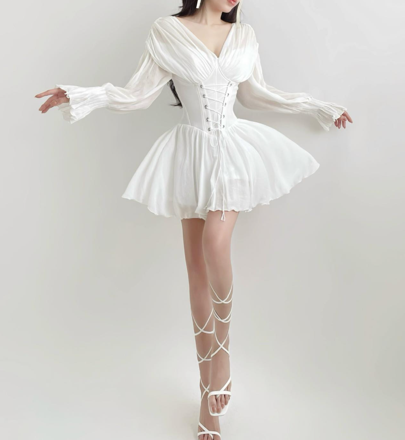 Pretty A Line Long Sleeve Corset White Chiffon Short Party Dress Homecoming Dress DP3018