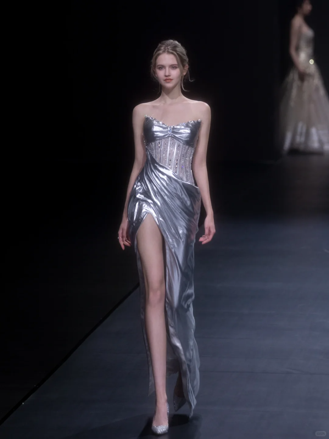 Unique Sheath Strapless Corset Silver Sequin Satin Prom Dress Evening Dress with Slit DP2800