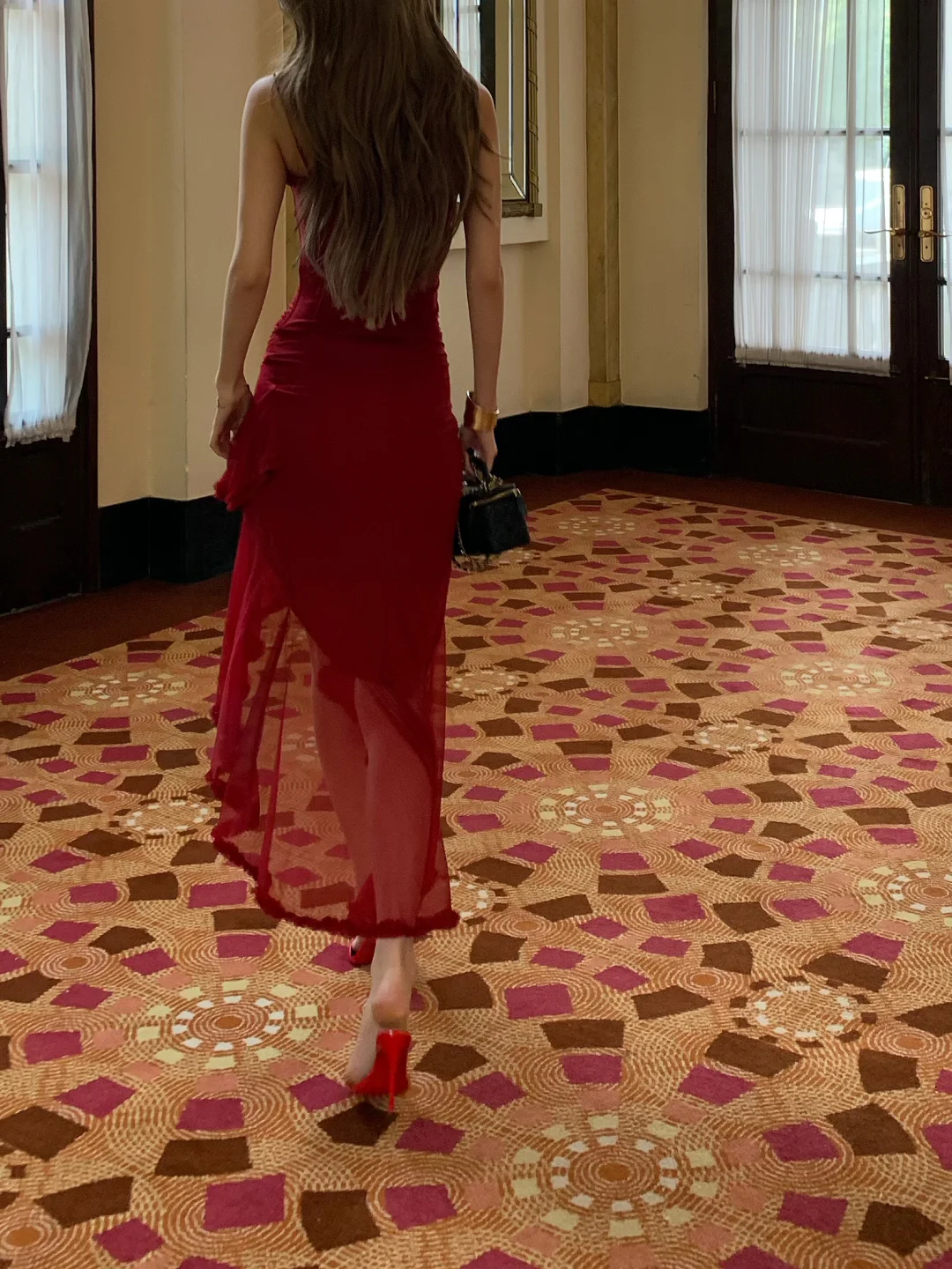 Sexy Burgundy Mermaid Spaghetti Strap Tulle Prom Dress Outfits DP3998