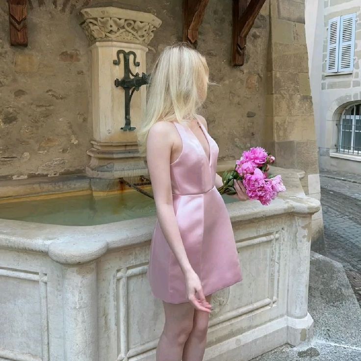 Cute Light Pink Sheath Halter Satin Short Backless Homecoming Dress DP1100