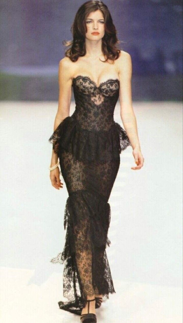 Sexy Sheath Sweetheart Neck Tiered Black Lace Prom Dress Evening Dress DP1907