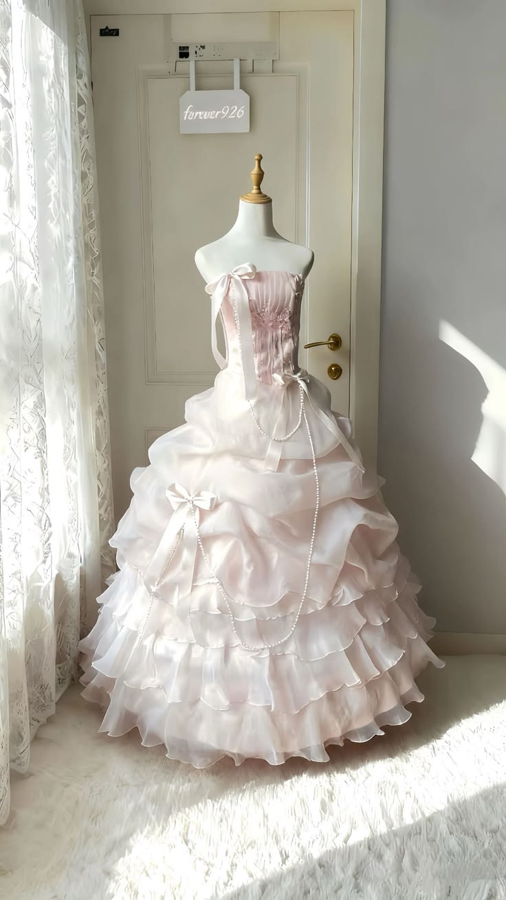 Light Pink Ball Gown Strapless Pleated Organza Prom Dress Evening Dress DP7507